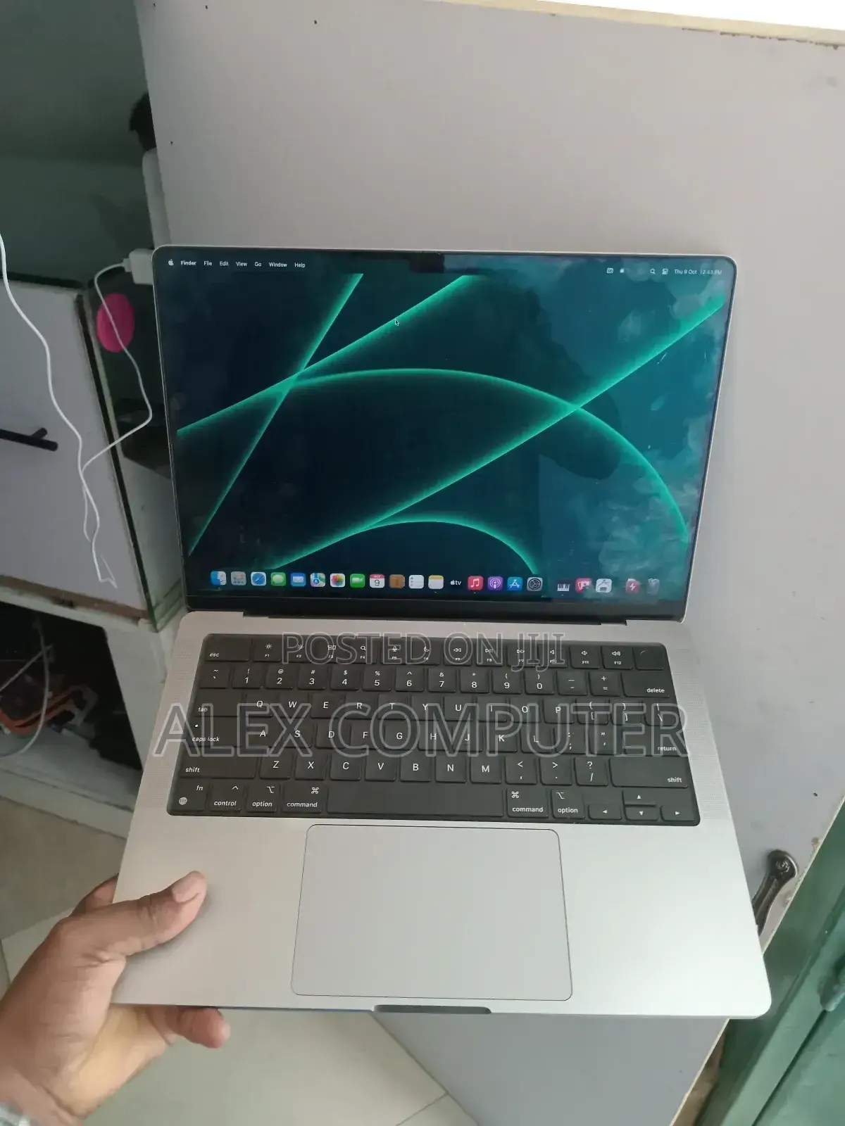 New Laptop Apple MacBook Pro M1 32GB Apple M1 Pro SSD 512GB