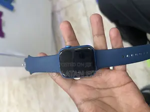 Photo - Apple Watch Series 7 45mm