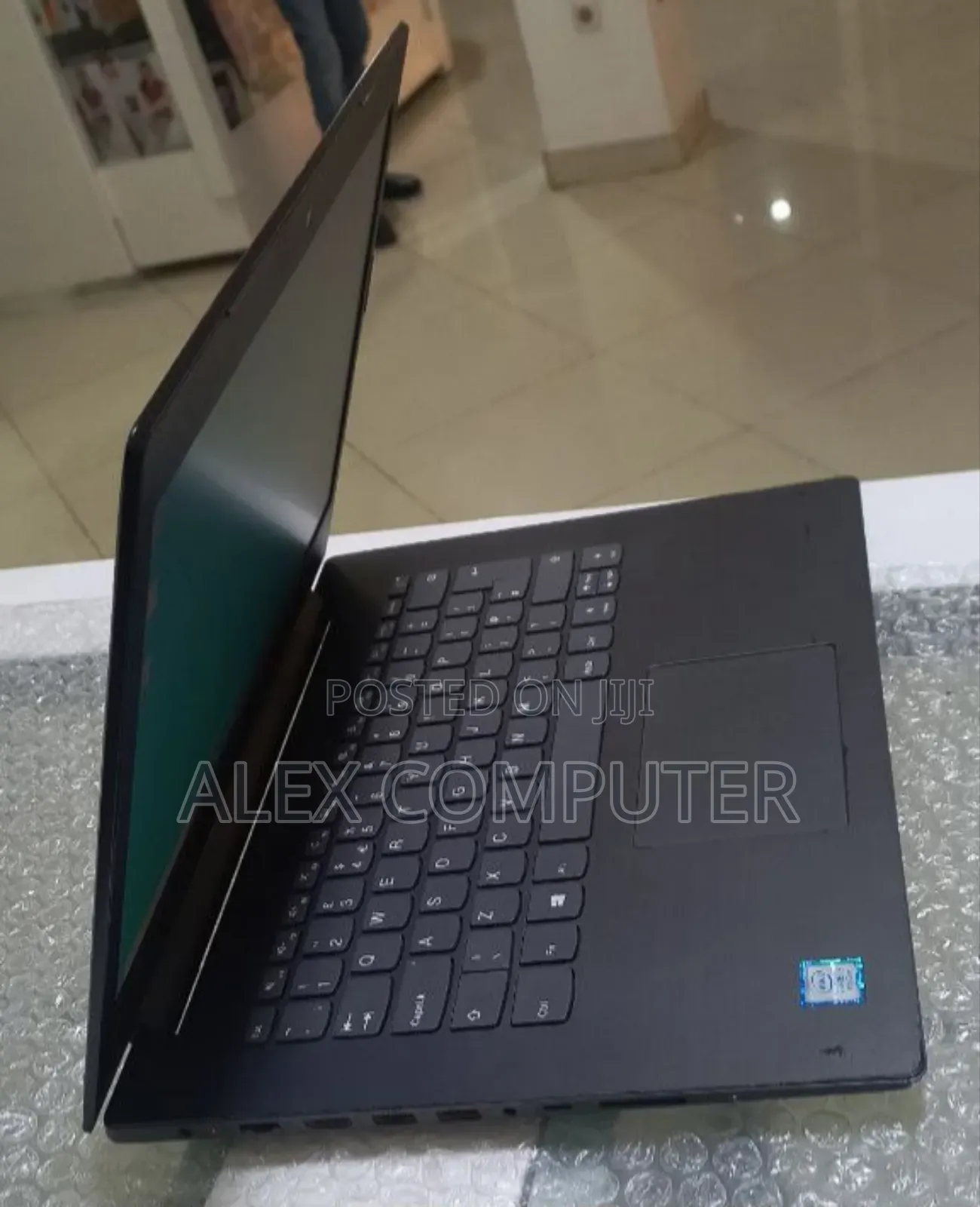 New Laptop Lenovo IdeaPad 320 4GB Intel Core I5 HDD 1T