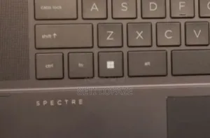 Photo - New Laptop HP Spectre X360 13 16GB Intel Core I7 SSD 1T