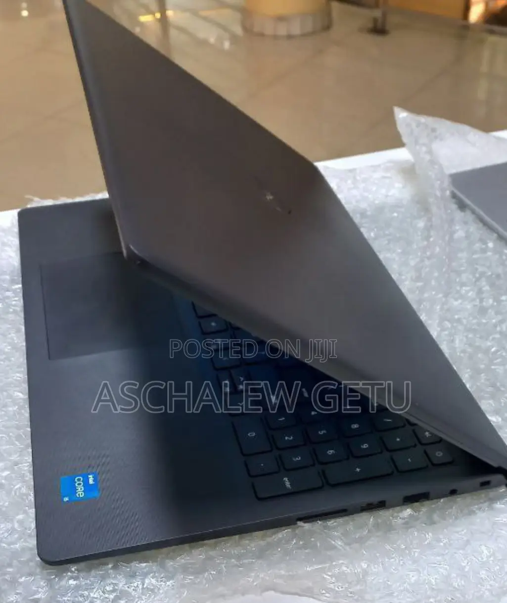 New Laptop Dell Vostro 1014 8GB Intel Core I5 HDD 1T