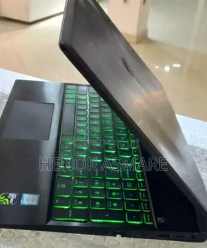 New Laptop HP Pavilion 15 4GB Intel Core I7 SSHD+SSD 1T