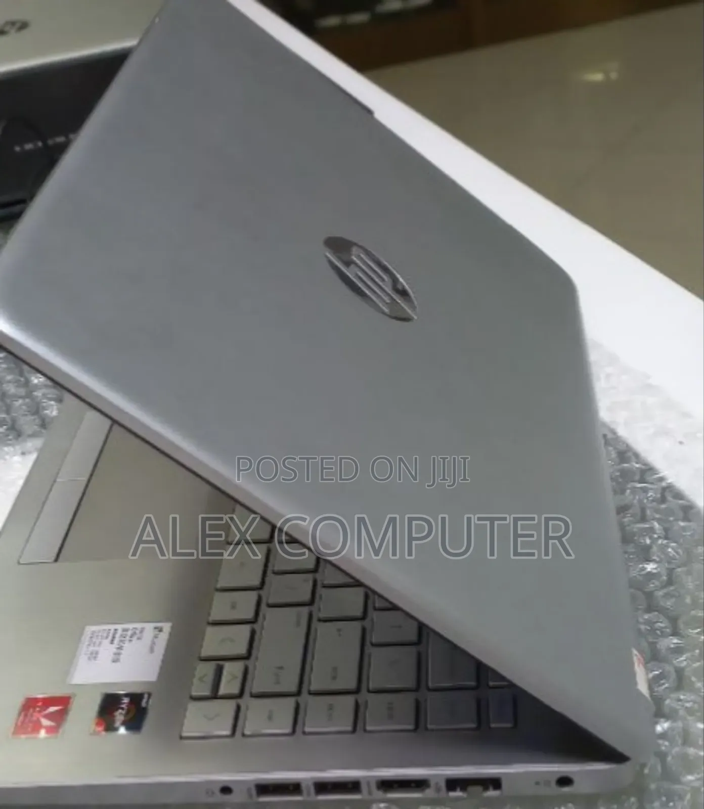 New Laptop HP Stream Notebook 8GB AMD Ryzen 3 SSD 512GB