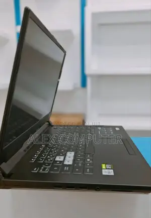 New Laptop Asus ROG Strix G731G 16GB Intel Core I7 SSD 512GB