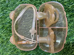 Photo - 2 in 1 Silicone Pacifier Set With Clip
