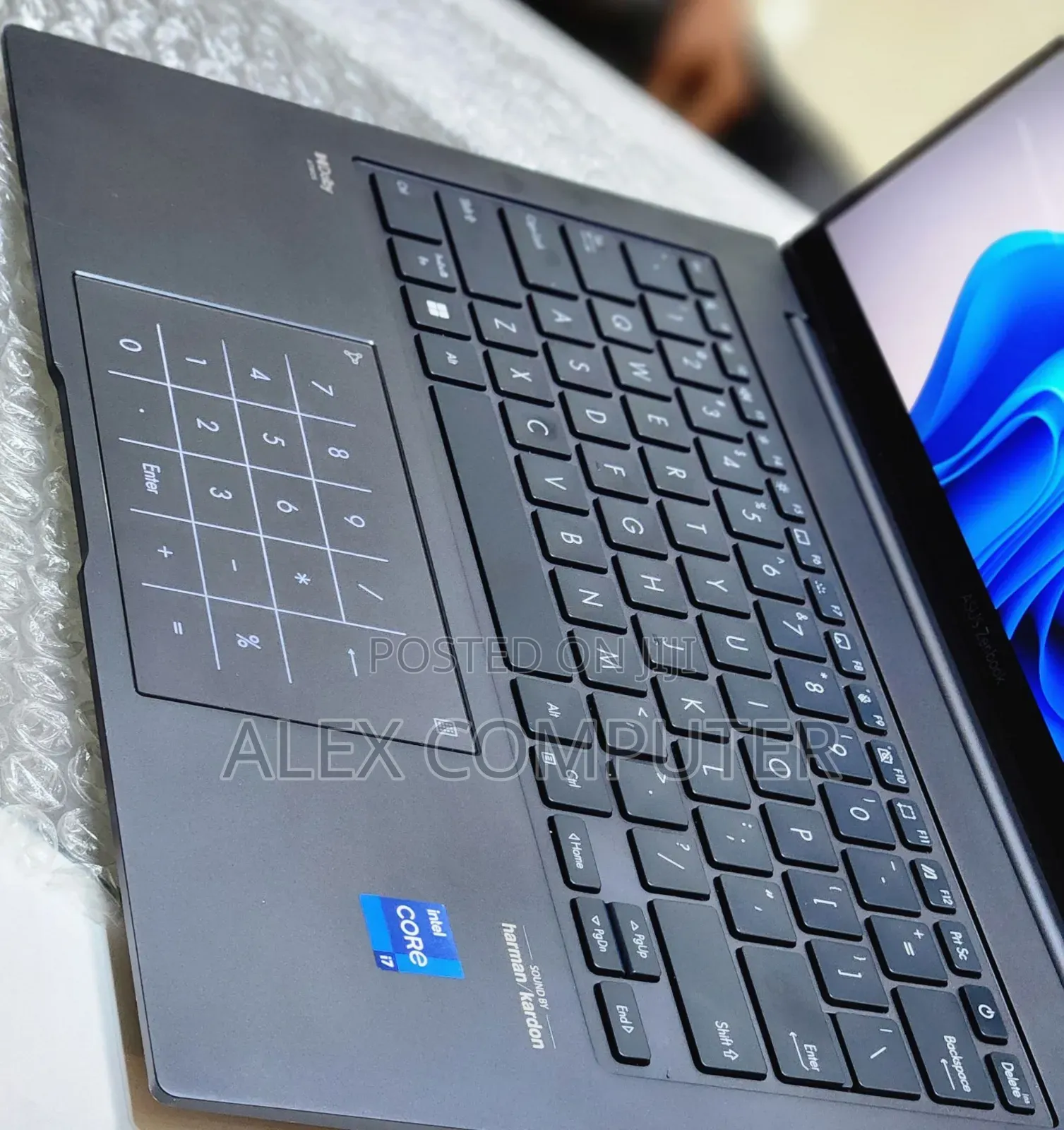 New Laptop Asus Zenbook 14 UX434 16GB Intel Core I7 SSD 512GB