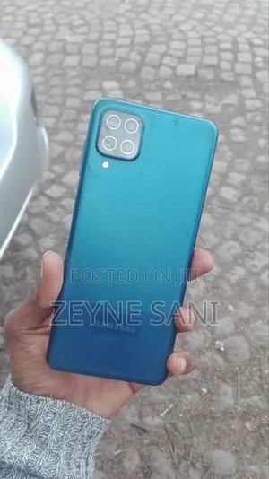 Samsung Galaxy A12 64 GB Blue