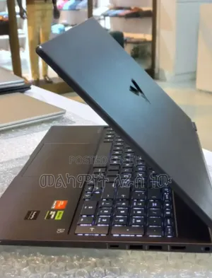 New Laptop HP Victus 15 16GB AMD Ryzen 7 SSD 1T