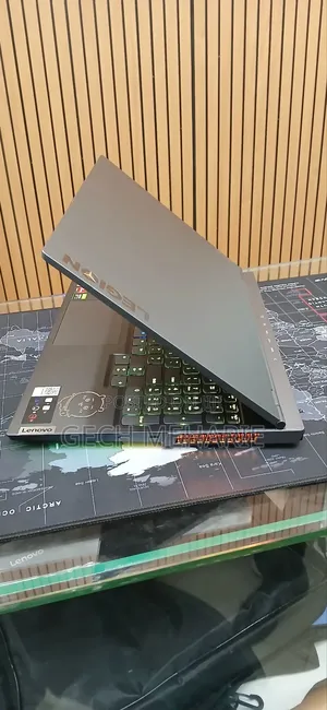 New Laptop Lenovo Legion 5 16GB AMD Ryzen 7 SSD 512GB