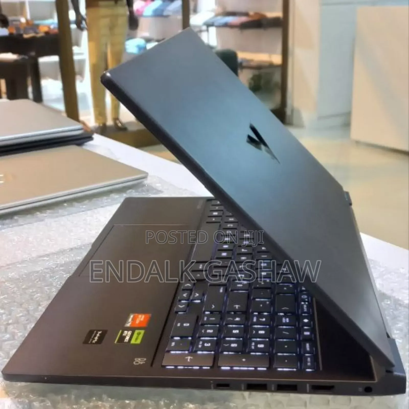 New Laptop HP Victus 16 16GB AMD Ryzen 7 SSD 1T