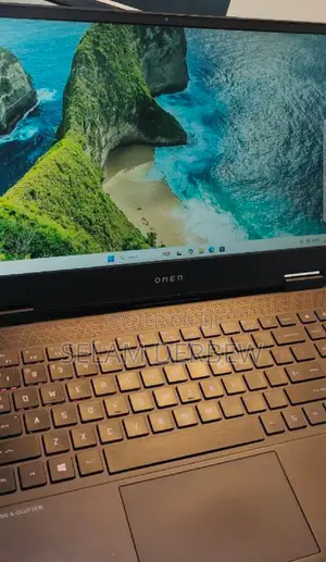 New Laptop HP Omen 15 16GB AMD Ryzen 7 SSD 512GB