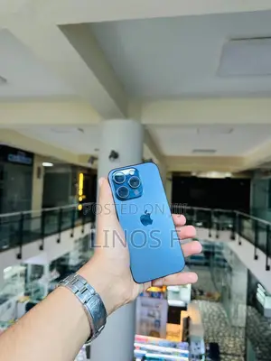 Photo - Apple iPhone 15 Pro 256 GB Blue