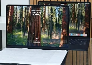 Photo - New Laptop Apple MacBook Air 2025 M4 13-Inch 16GB Apple M4 SSD 256GB