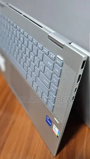 New Laptop HP Envy X360 8GB Intel Core I5 SSD 512GB