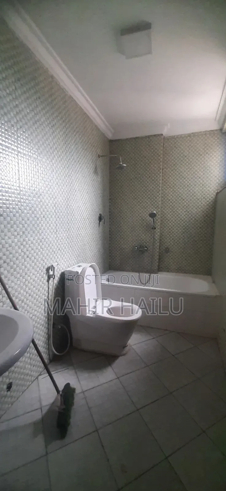 3bdrm Apartment in Real, Kirkos for rent