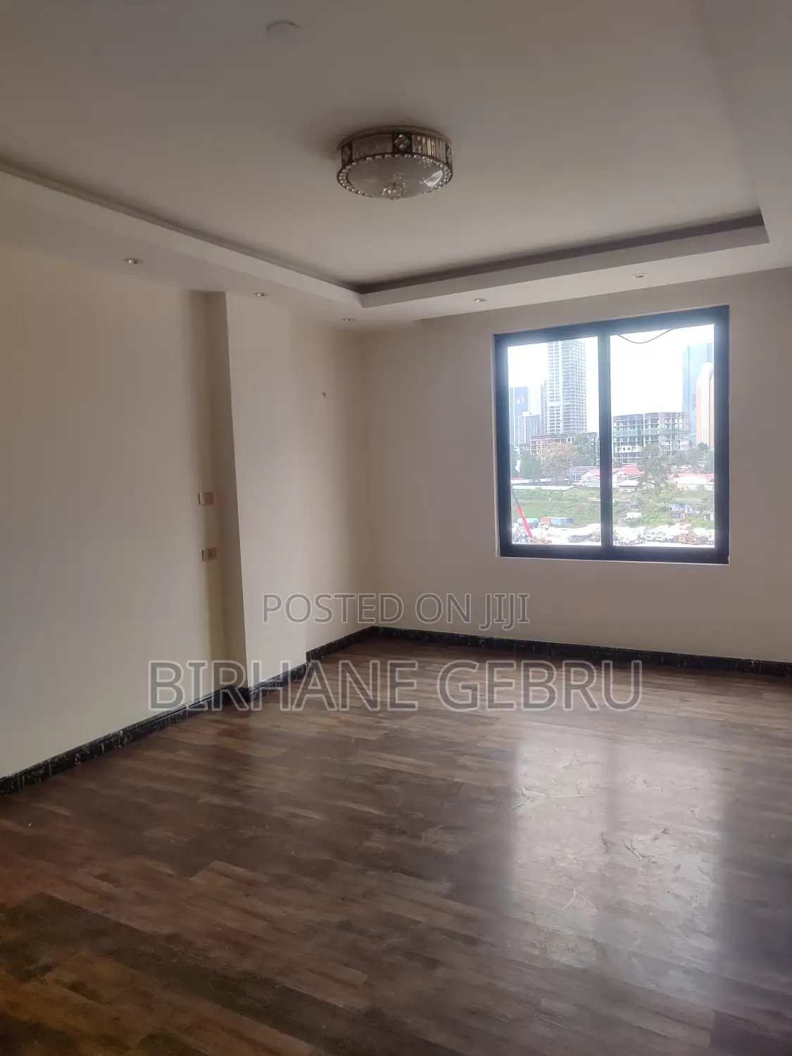 3bedroom Luxury Apartiment for Office