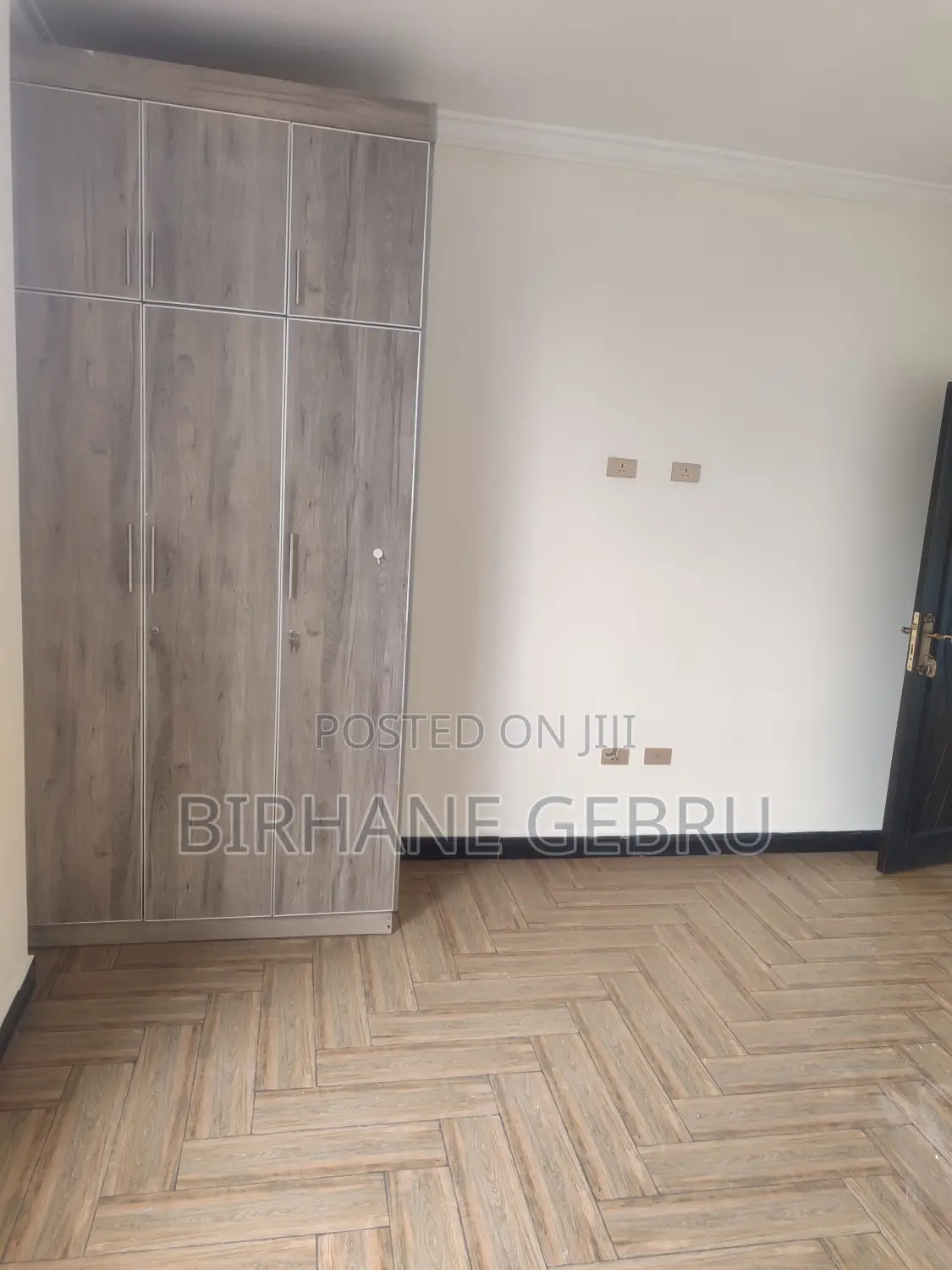 3bedroom Luxury Apartiment for Office