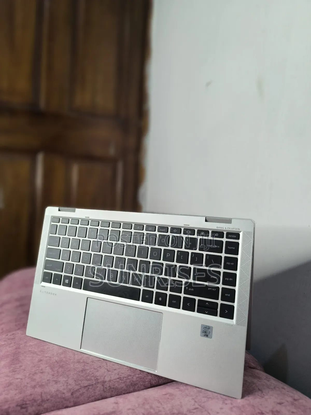 New Laptop HP EliteBook 1040 G8 16GB Intel Core I7 SSD 512GB