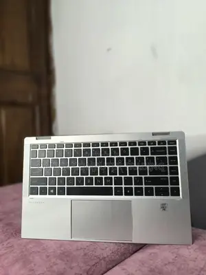 New Laptop HP EliteBook 1040 G8 16GB Intel Core i7 SSD 512GB