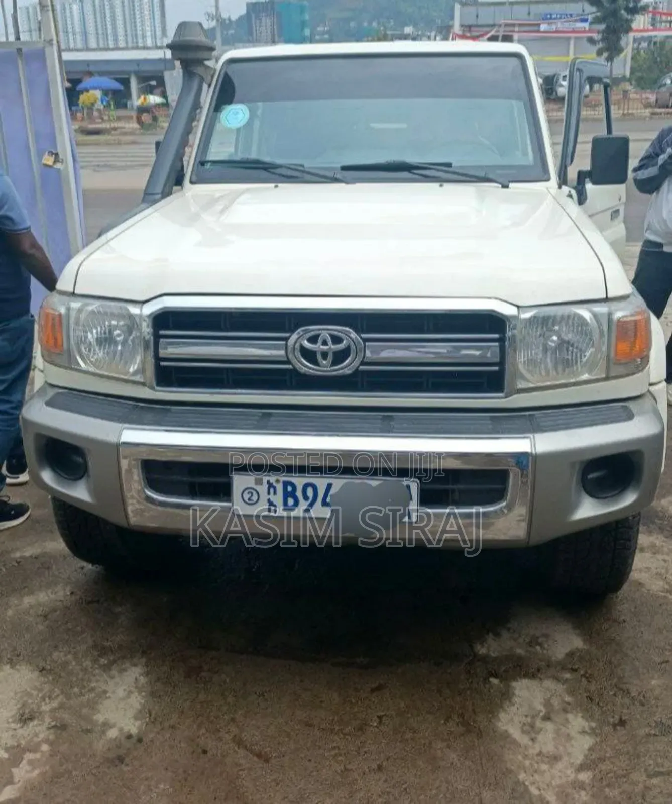 Toyota Land Cruiser 4.5 V8 GX-R 2014 White