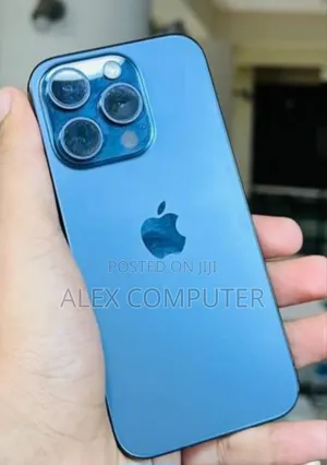 Photo - New Apple iPhone 15 Pro 256 GB Blue