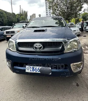 Toyota Hilux 2008 Blue