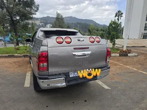 Toyota Hilux Revo Double Cab Deisel 2.4 AWD 2018 Gray