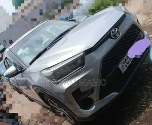 Toyota Raize 2022 Silver