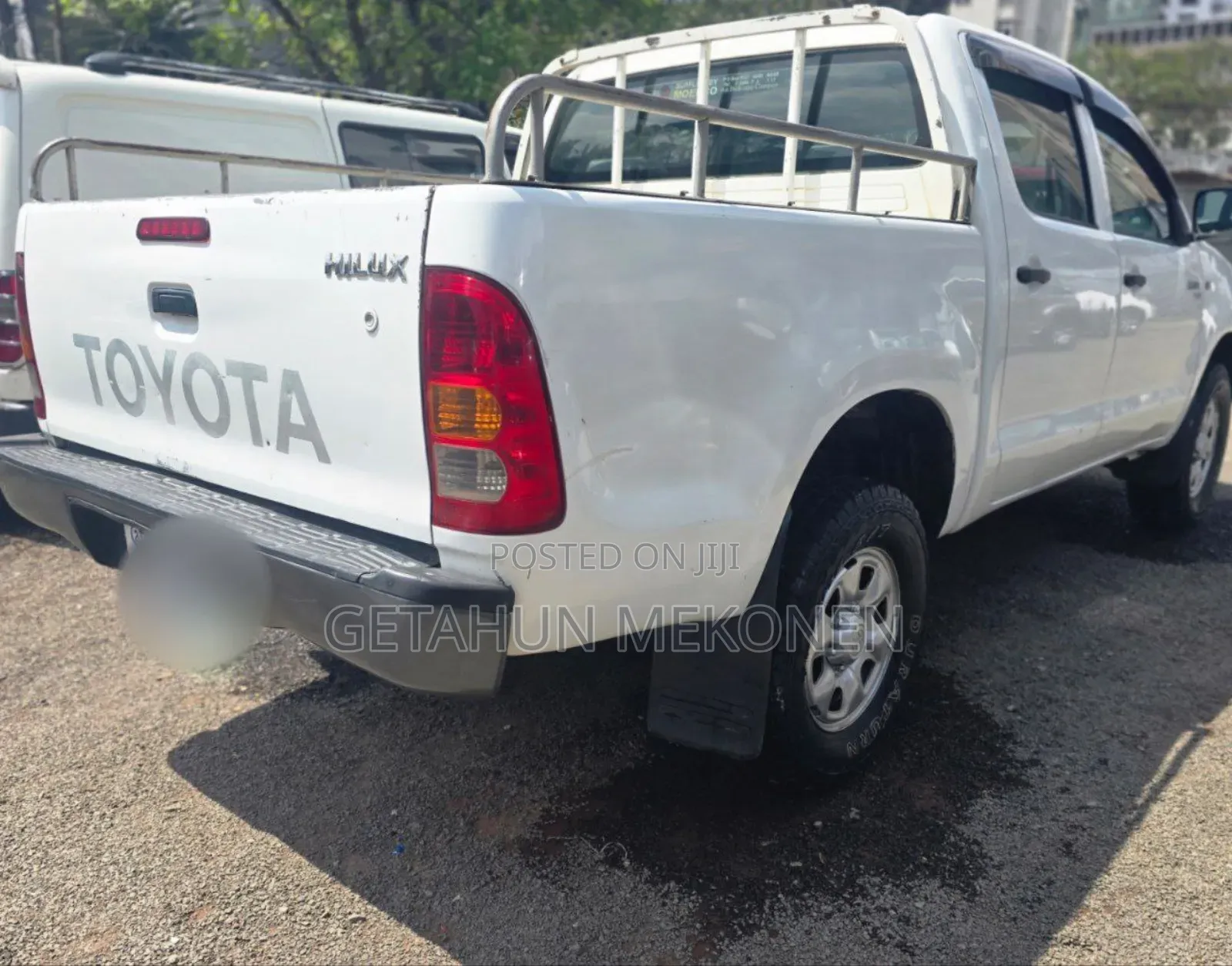 Toyota Hilux 2010 White