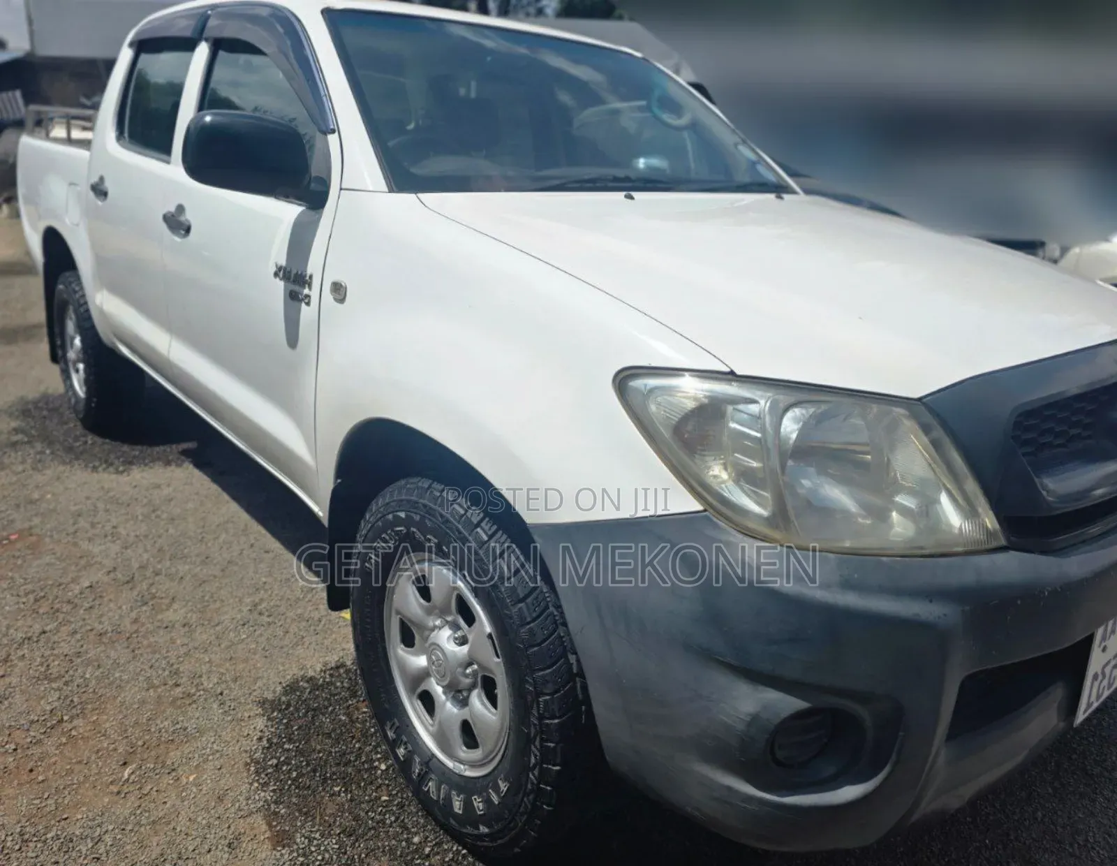 Toyota Hilux 2010 White