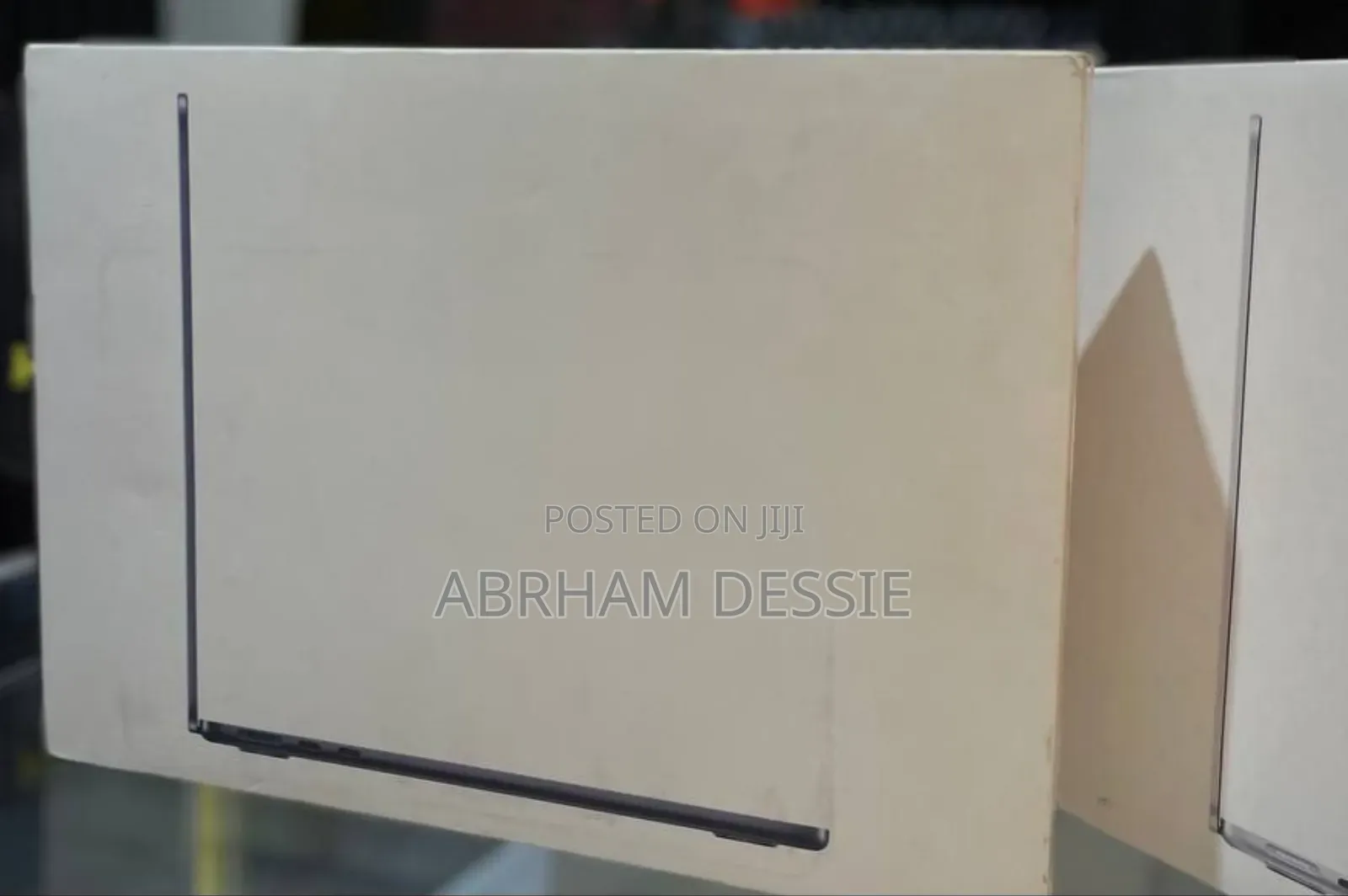 New Laptop Apple MacBook Air 2025 M4 13-Inch 16GB Apple M4 SSD 256GB