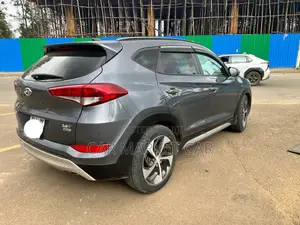 Hyundai Tucson Sport FWD 2017 Gray