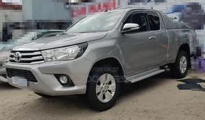 Toyota Hilux 2017 Silver