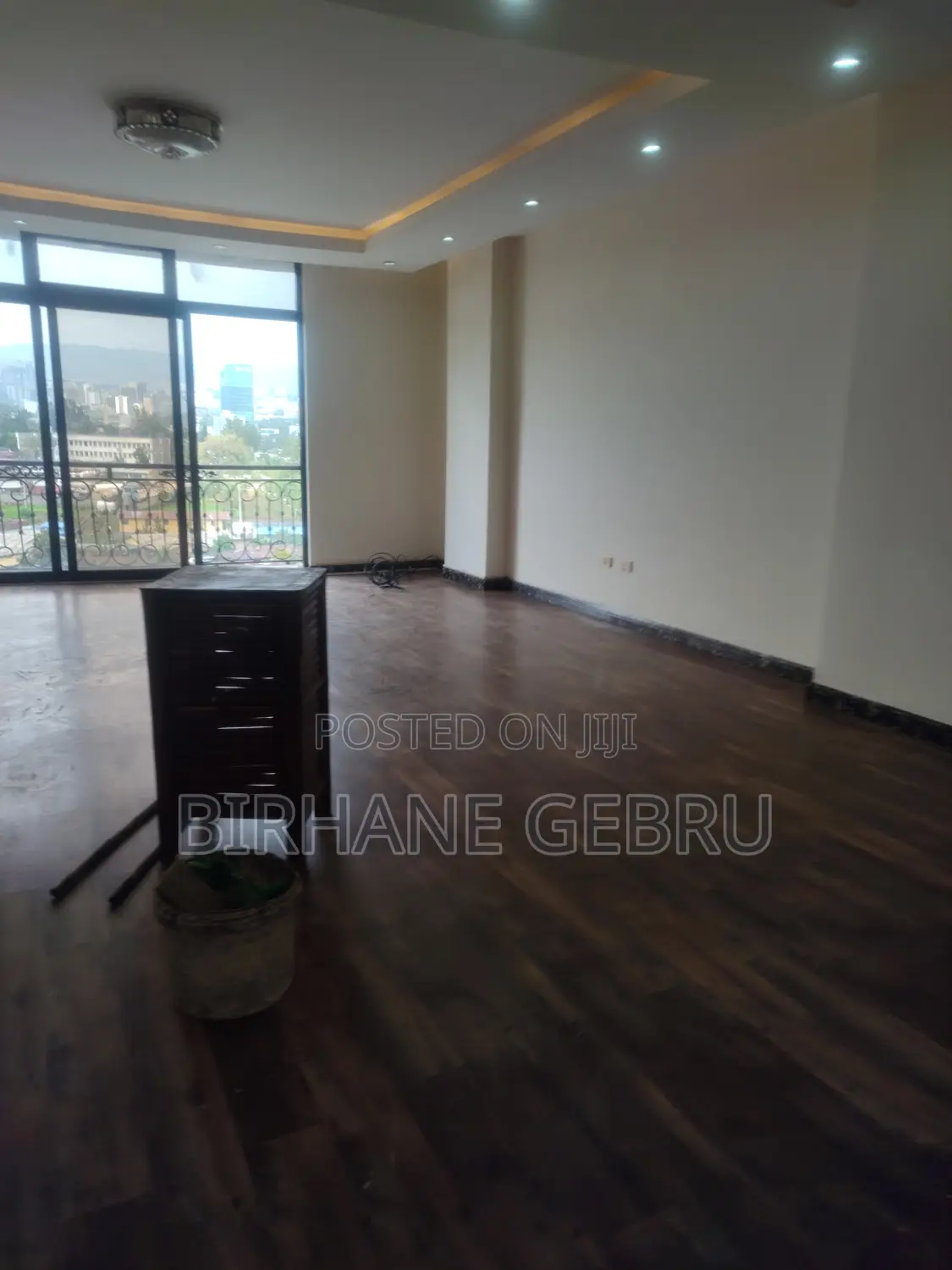 3bdrm Apartment in Luxury Apartinent, Kirkos for rent