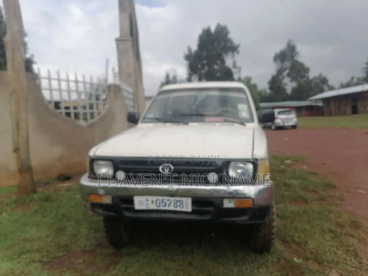 Toyota Hilux 1996 White