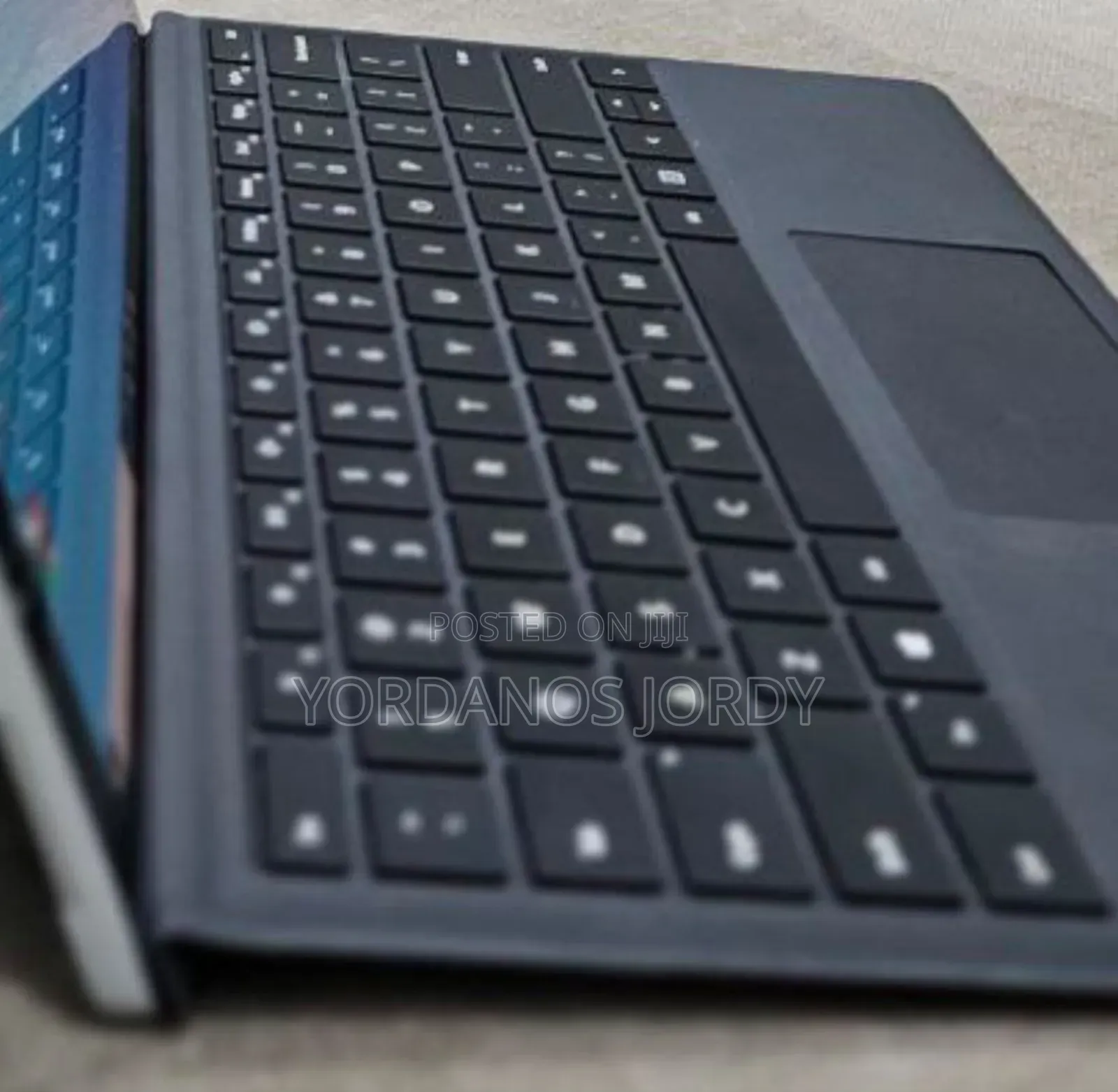 New Laptop Microsoft Surface Pro 7 8GB Intel Core I5 SSD 256GB