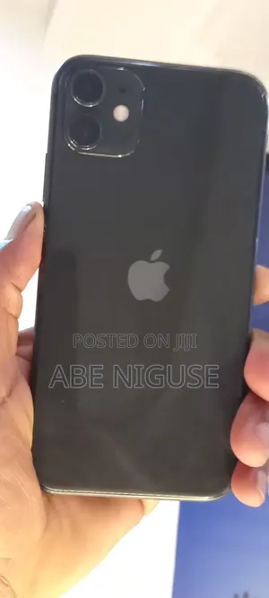 Photo - Apple iPhone 11 128 GB Gray