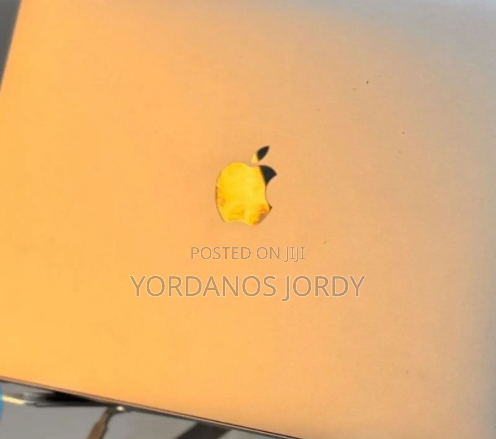 New Laptop Apple MacBook Air 2020 M1 8GB Apple M1 SSD 256GB