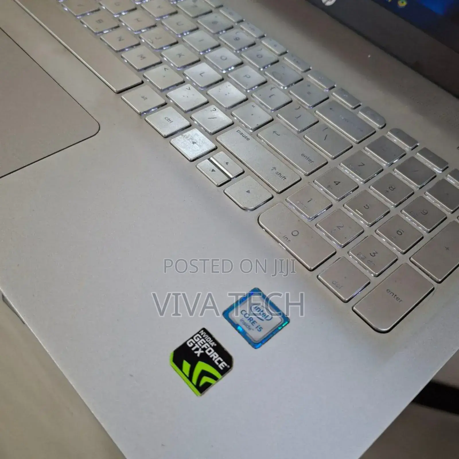 New Laptop HP Envy 6 8GB Intel Core I5 SSD 1T