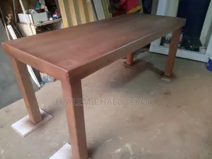 Photo - Meeting Table