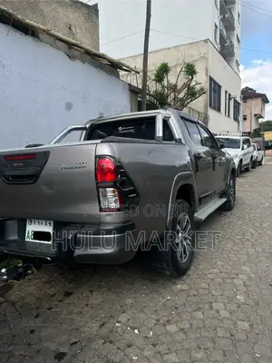 Toyota Hilux Revo Double Cab Deisel 2.8 RWD 2019 Gray