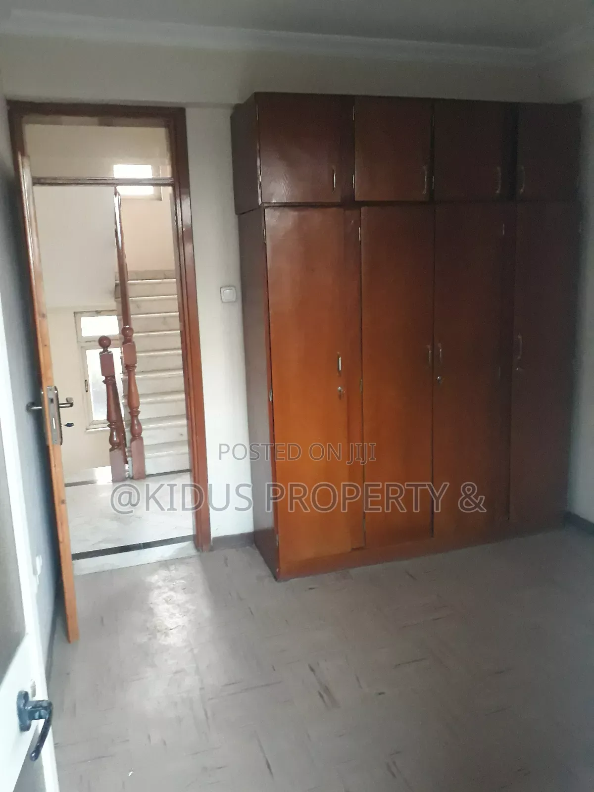 6bdrm Townhouse / Terrace in Germane Square, Nifas Silk-Lafto for rent