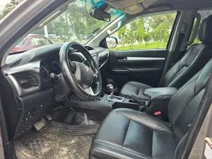 Toyota Hilux 2018 Pearl