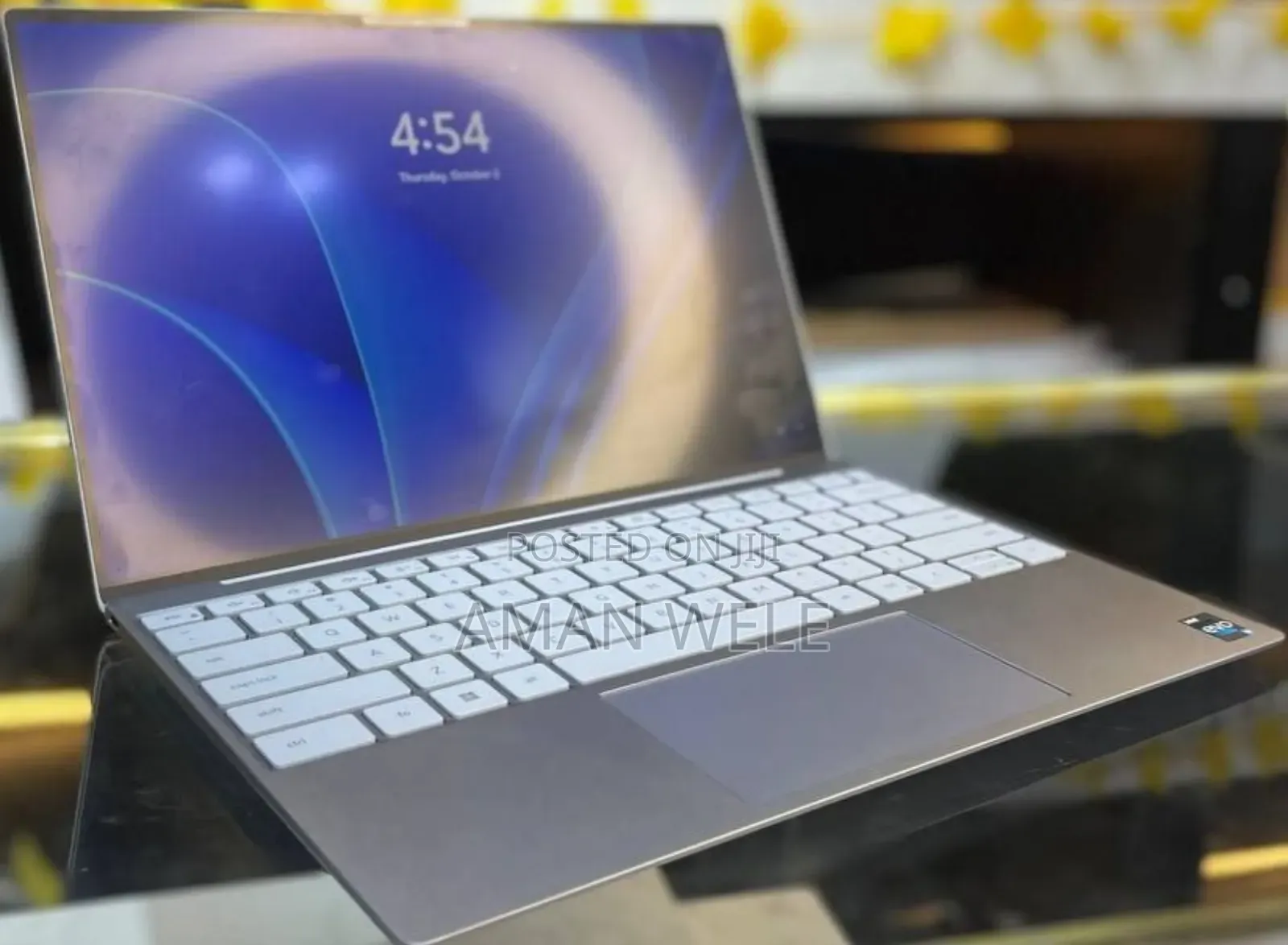 New Laptop Dell XPS 13 8GB Intel Core I5 SSD 512GB