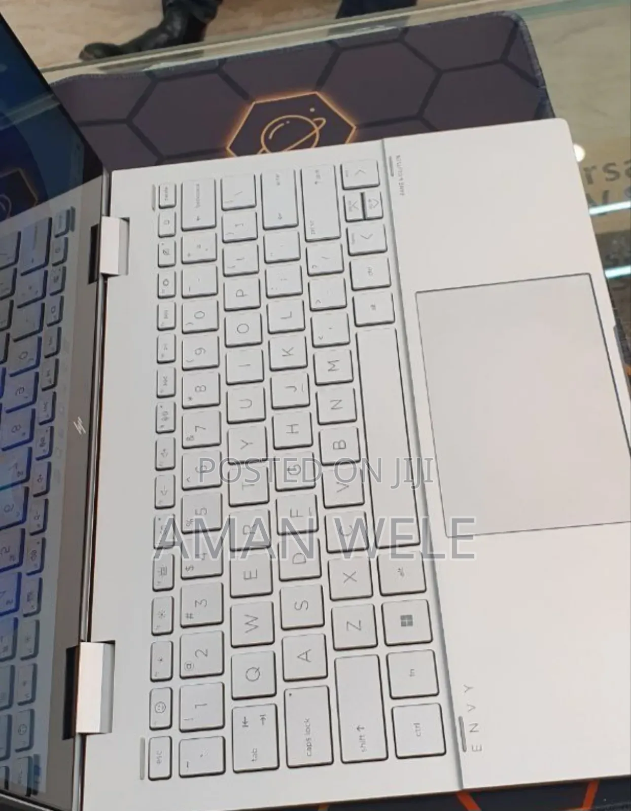 New Laptop HP Envy X360 8GB Intel Core I7 SSD 1T