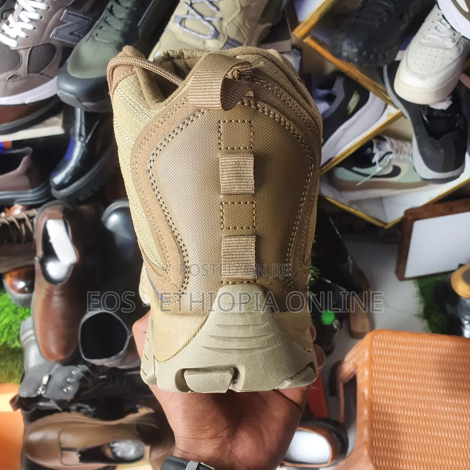 Columbia Original Mid-top Hiking Shoes [On Hand]