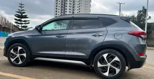 Hyundai Tucson 2017 Gray