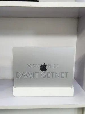 Photo - New Laptop Apple MacBook Air 2025 M4 13-inch 16GB Apple M4 SSD 256GB