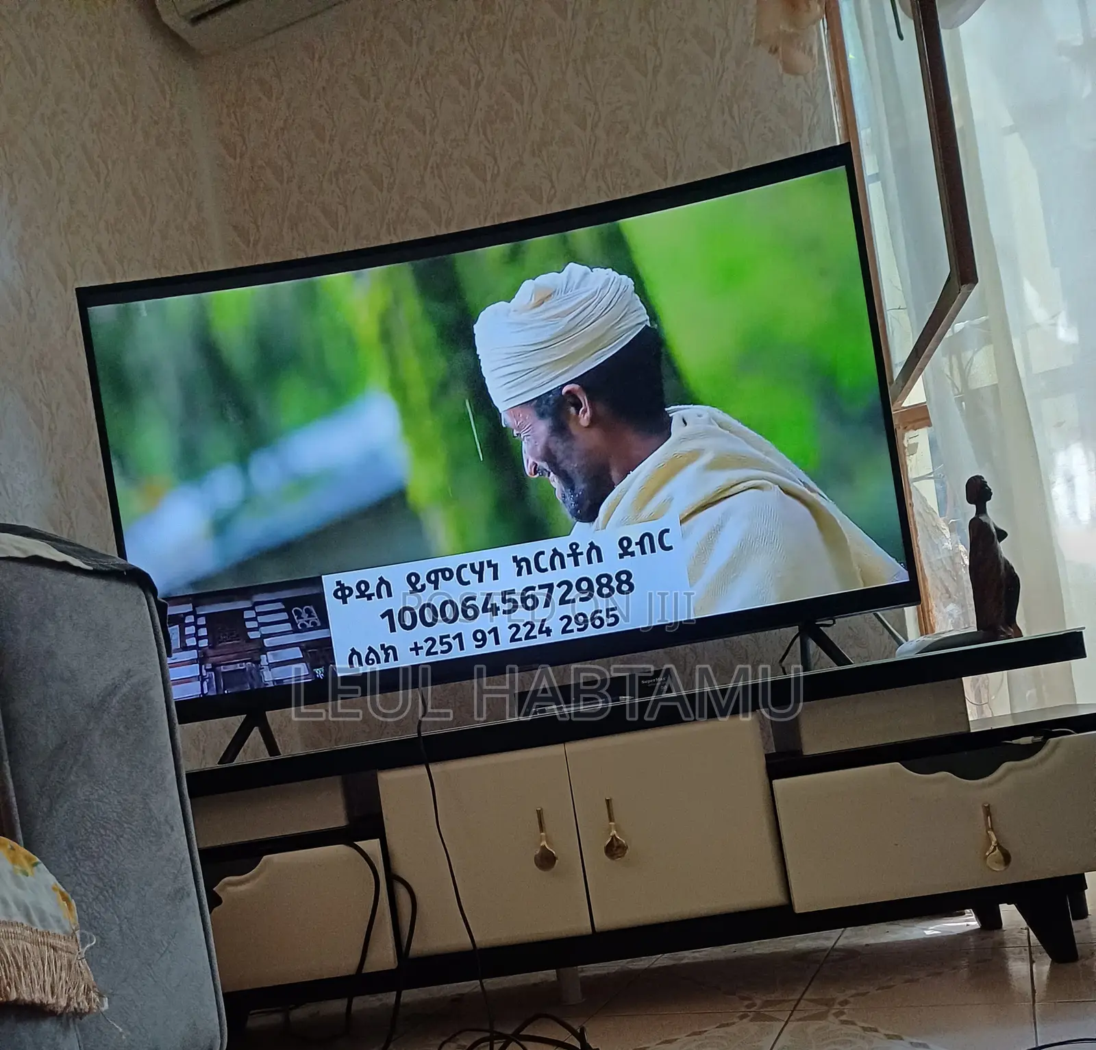 Samsung Curved 55inch Smart Tv.