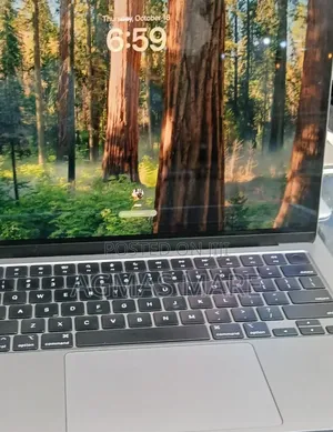 Photo - New Laptop Apple MacBook Air 2022 M2 8GB Apple M2 SSD 256GB